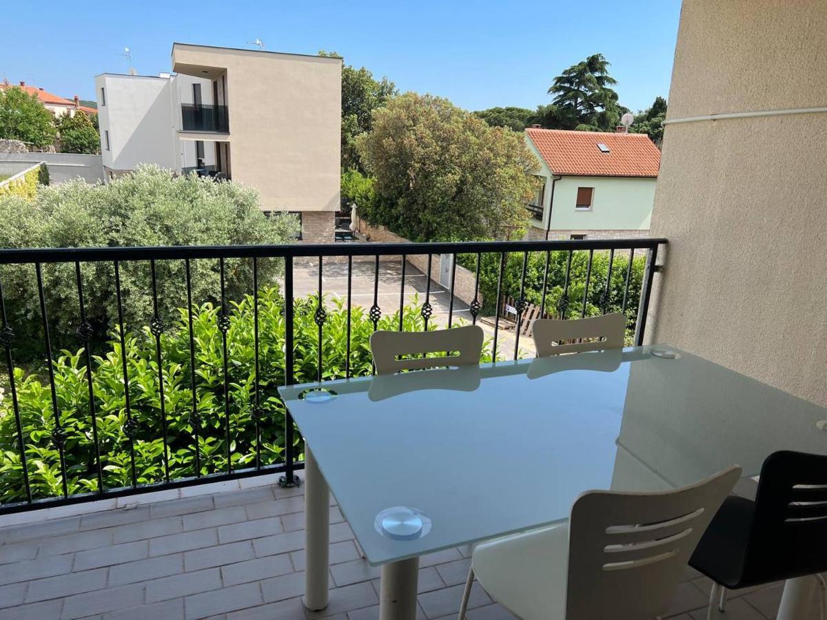 Domus Maria With Swimming Pool And Free Parking Villa Banjole Exterior foto
