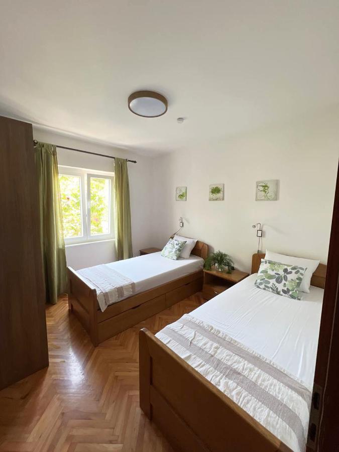 Domus Maria With Swimming Pool And Free Parking Villa Banjole Exterior foto